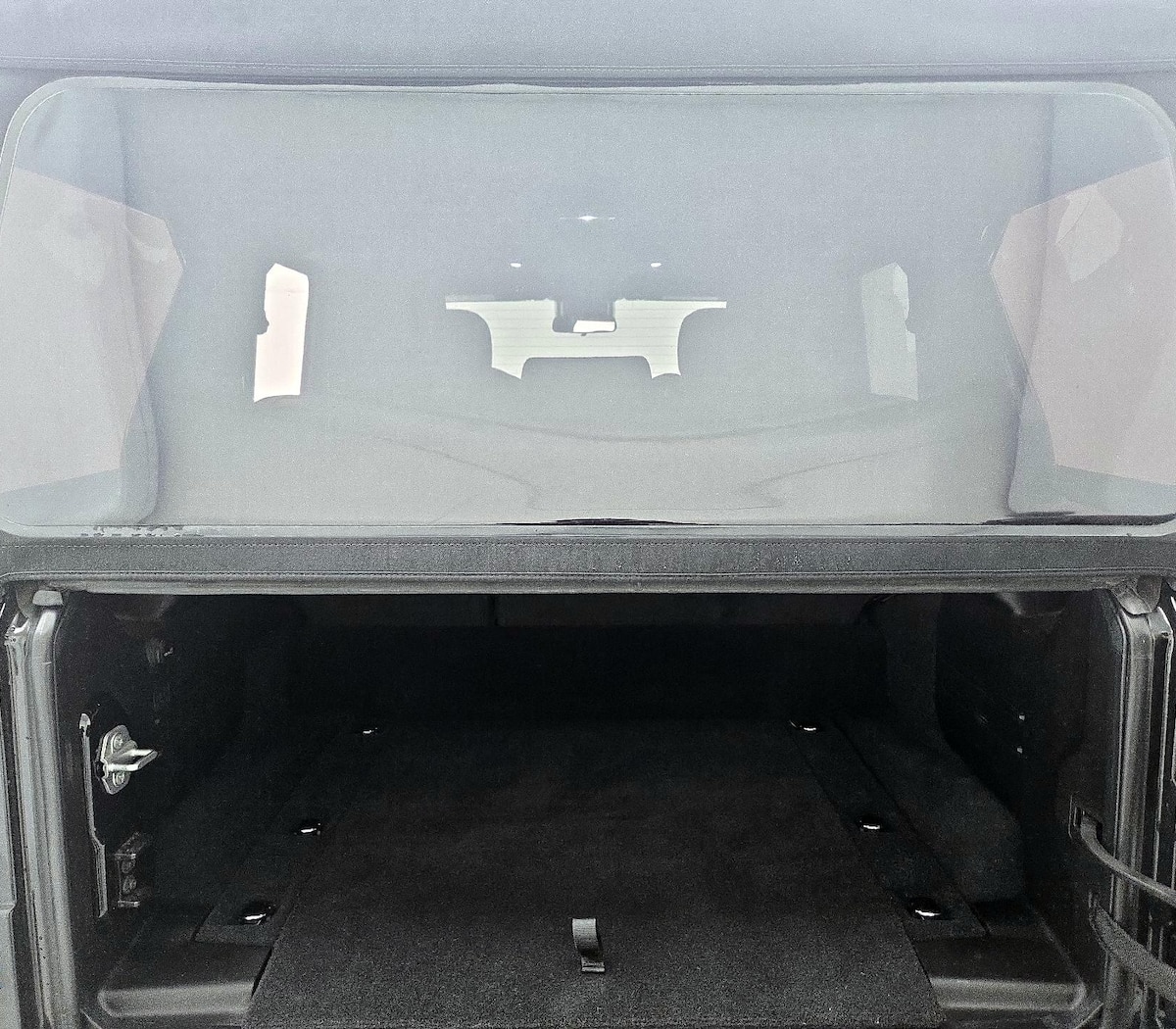 Trunk/Cargo (Seats Up)