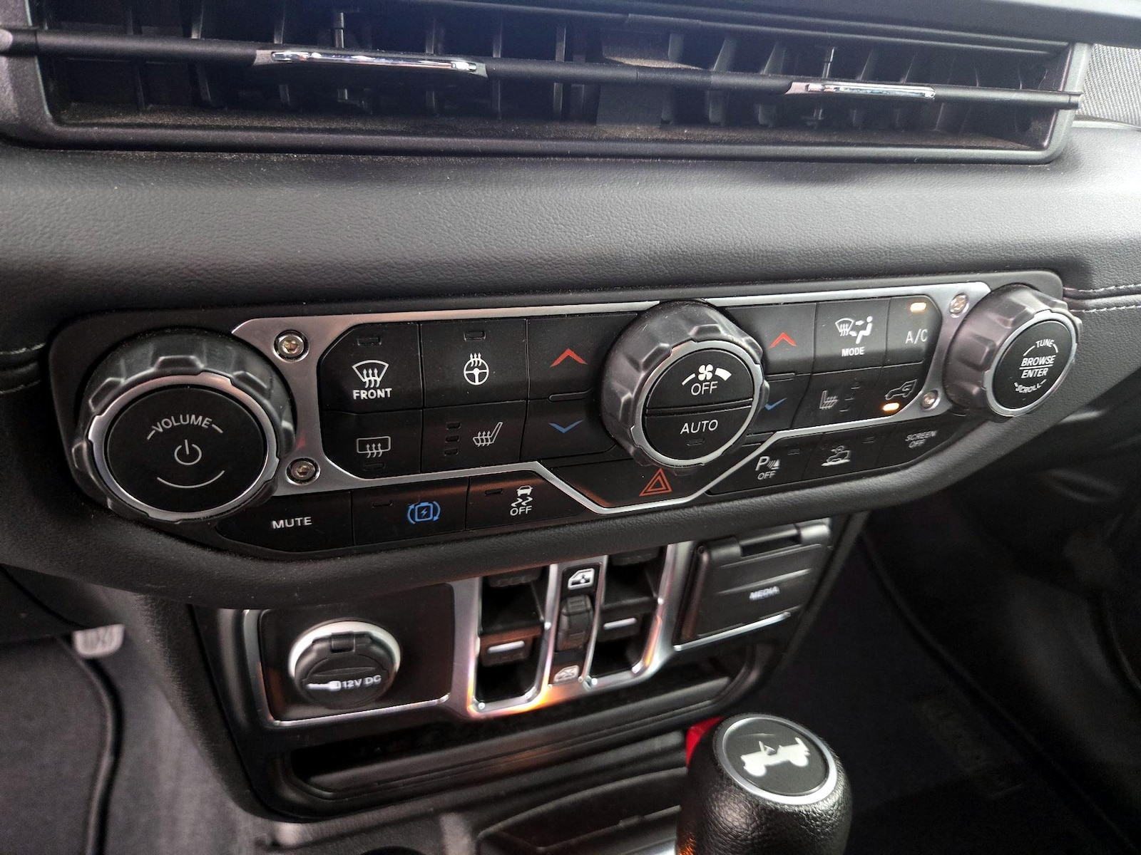 2024 Jeep Wrangler 4xe Sahara 4XE - Photo 18