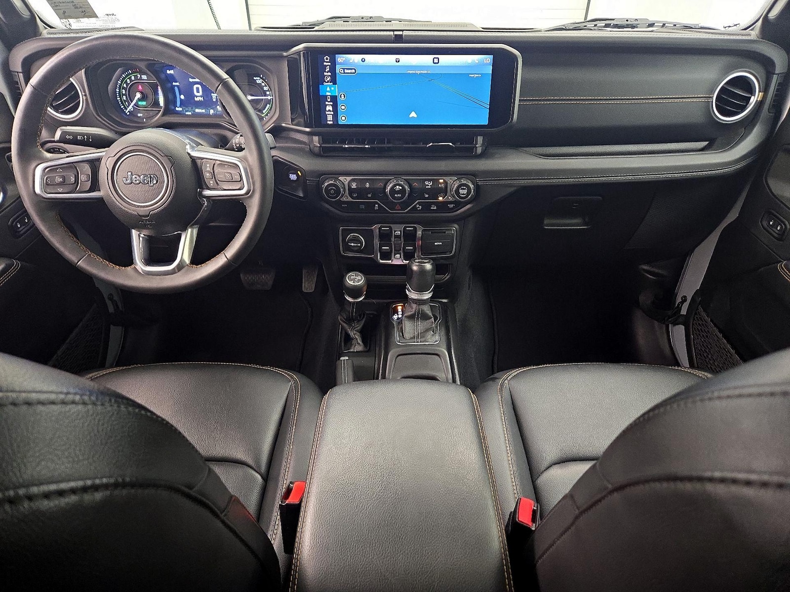 Apple CarPlay® & Android Auto™