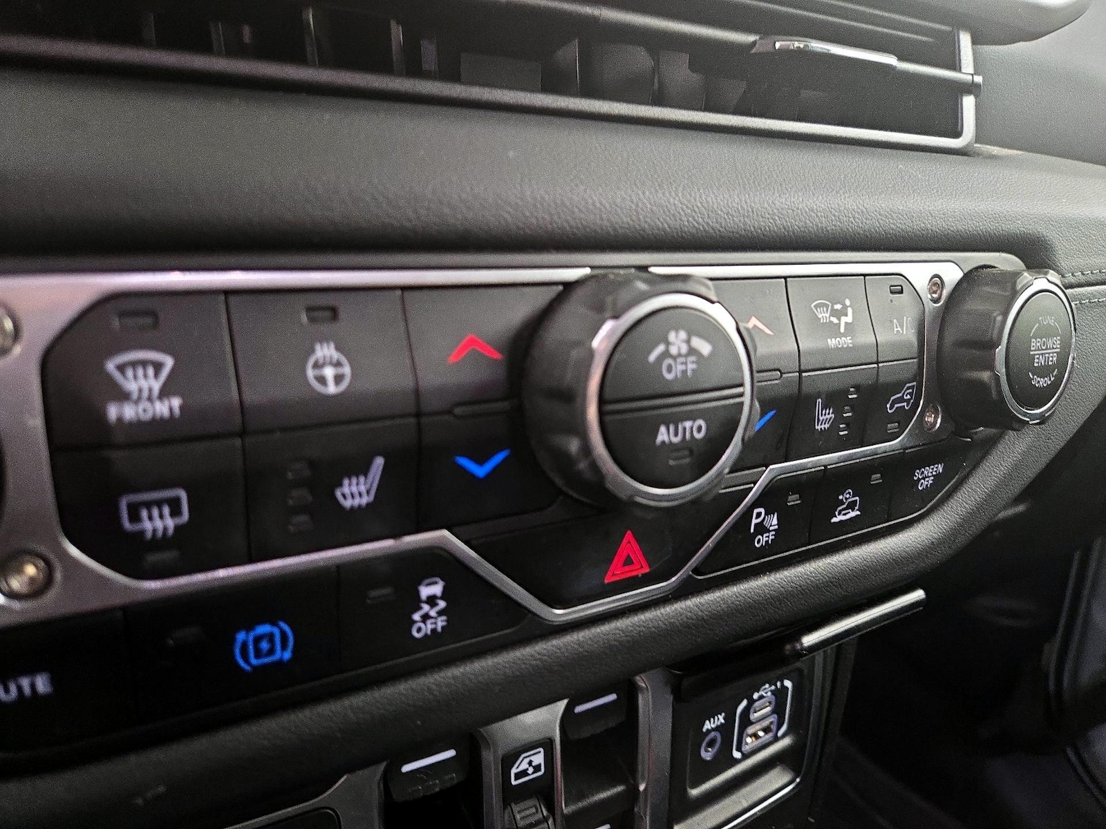 2024 Jeep Wrangler 4xe Sahara 4XE - Photo 17