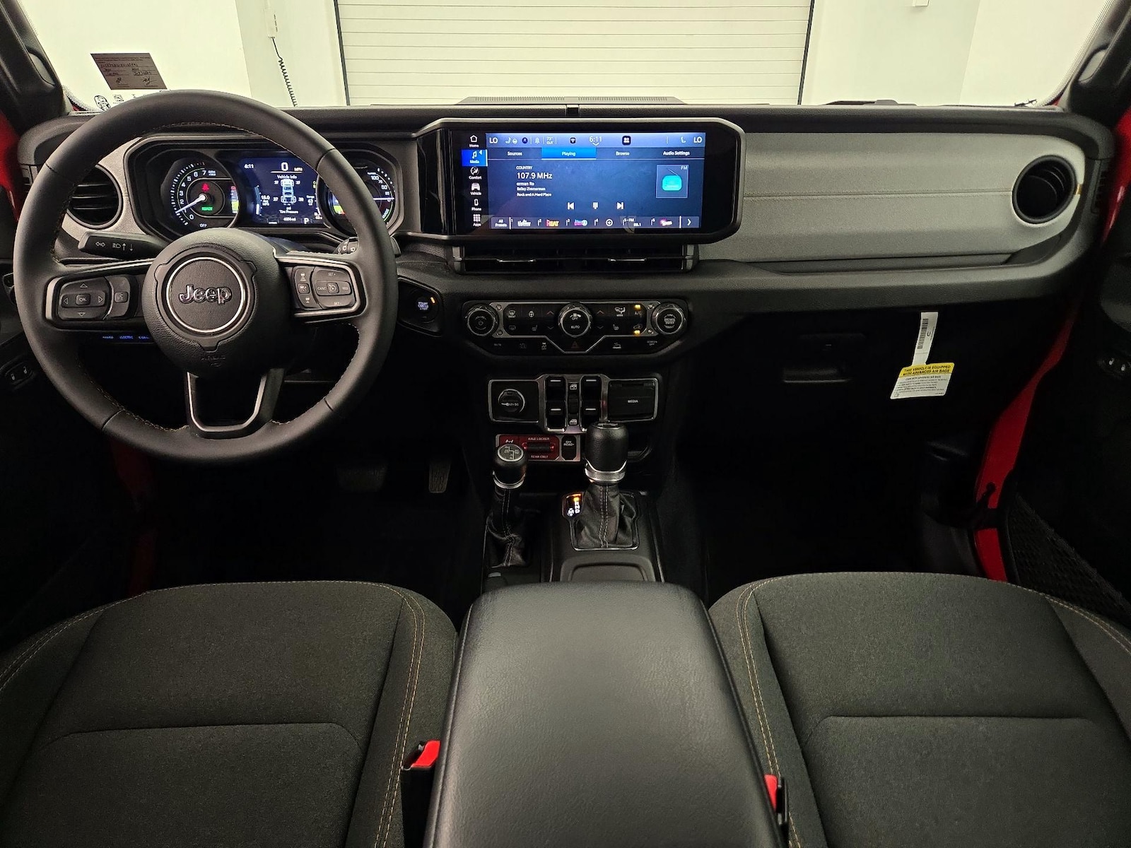 2024 Jeep Wrangler 4xe Willys 4XE - Photo 10