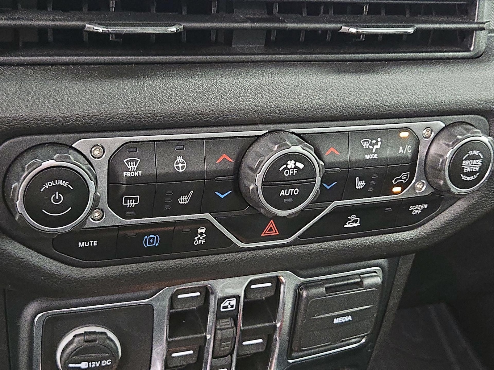 2024 Jeep Wrangler 4xe Willys 4XE - Photo 17
