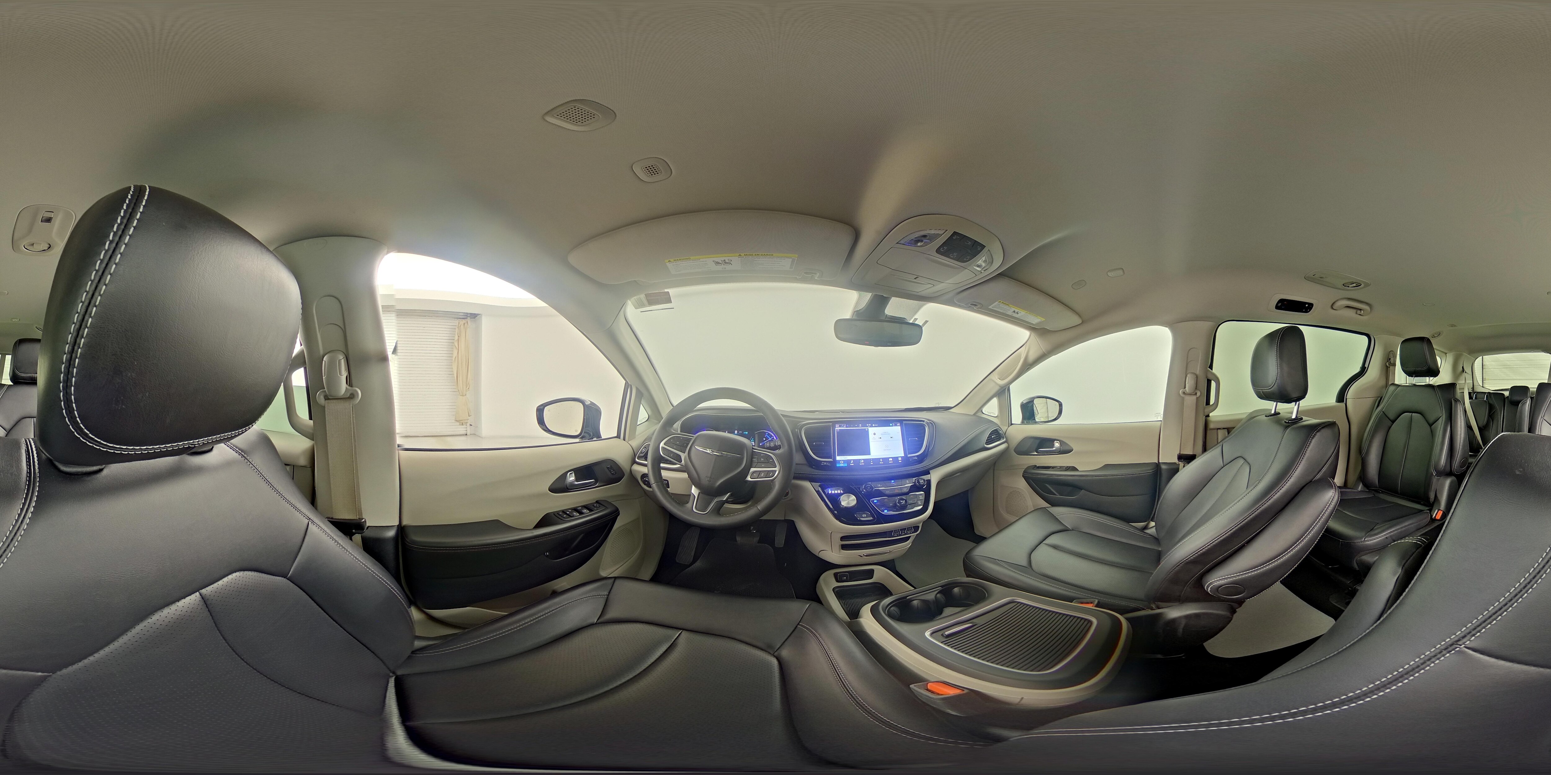 2024 Chrysler Pacifica PHEV Select - Photo 29