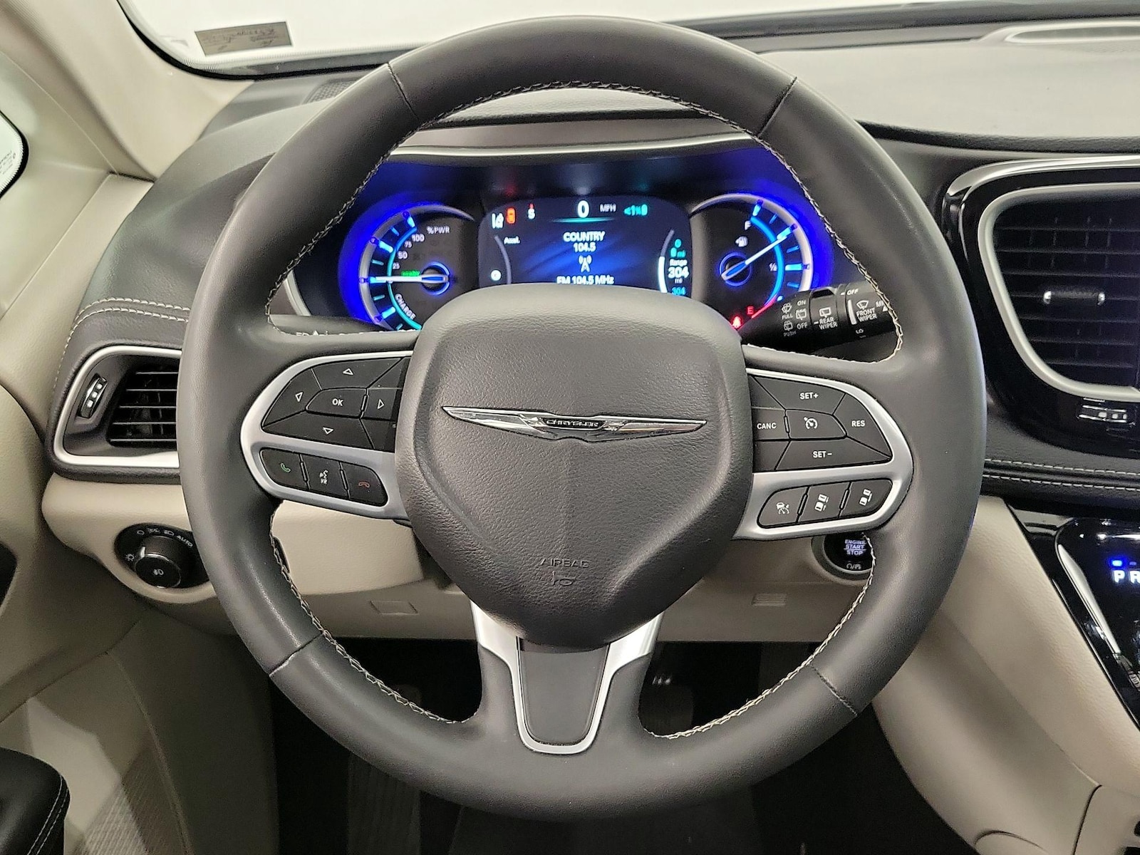 2024 Chrysler Pacifica PHEV Select - Photo 11