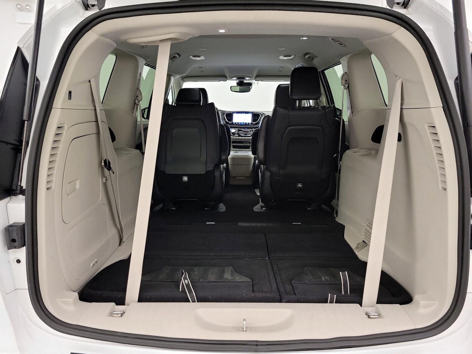 2024 Chrysler Pacifica PHEV Select - Photo 24