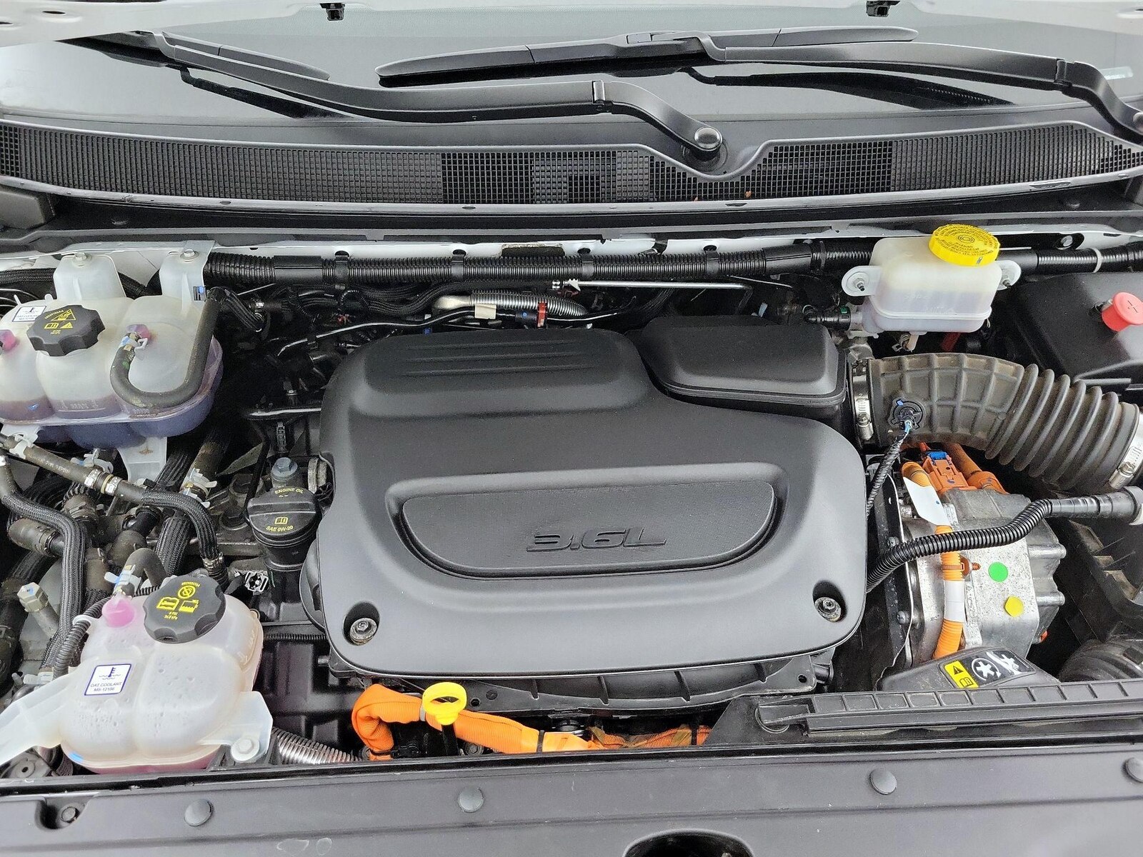 2024 Chrysler Pacifica PHEV Select - Photo 25