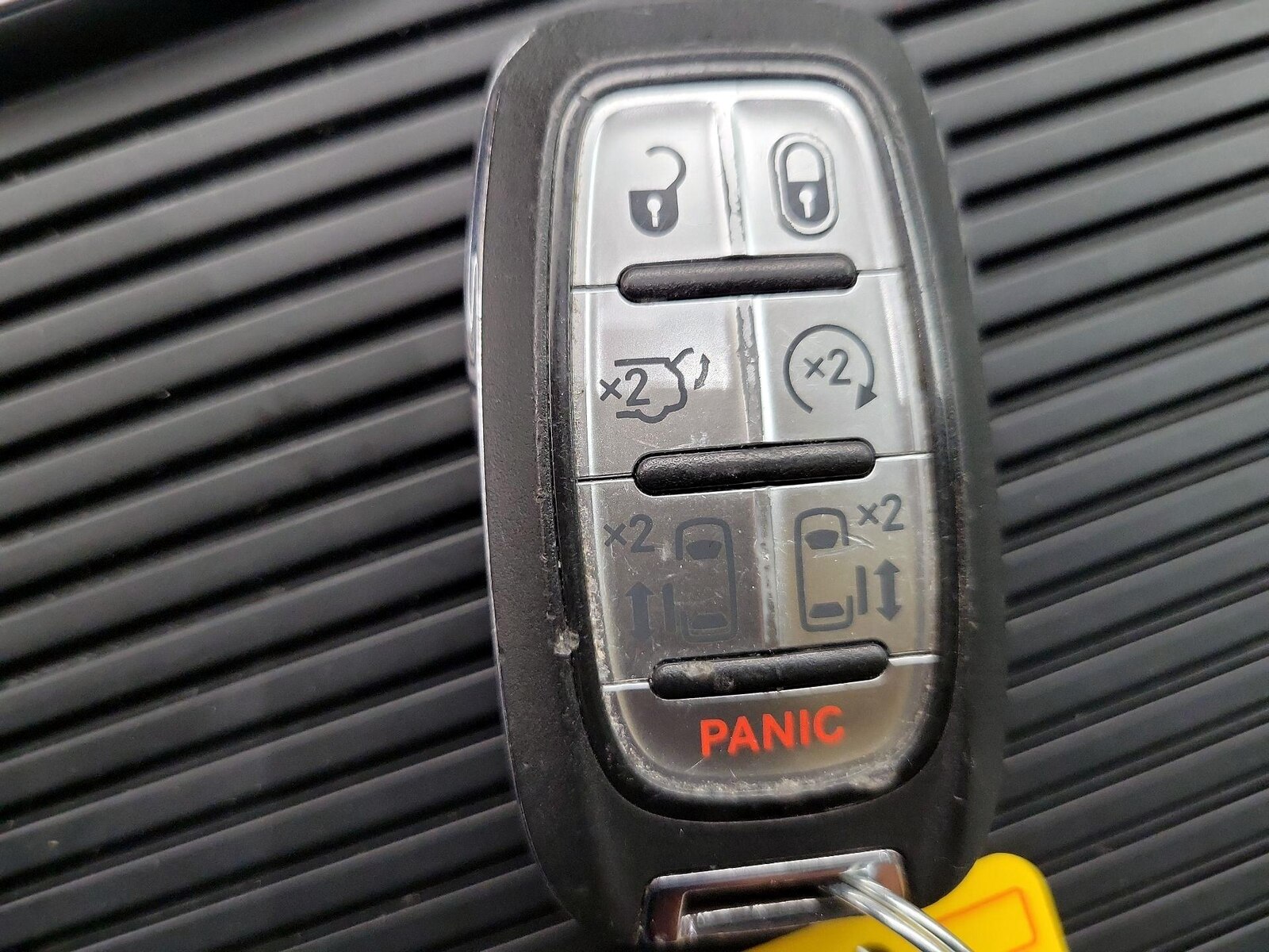 2024 Chrysler Pacifica PHEV Select - Photo 26