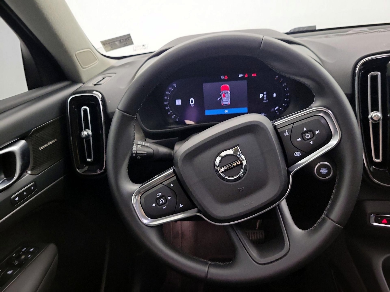 2023 Volvo XC40 Ultimate - Photo 11