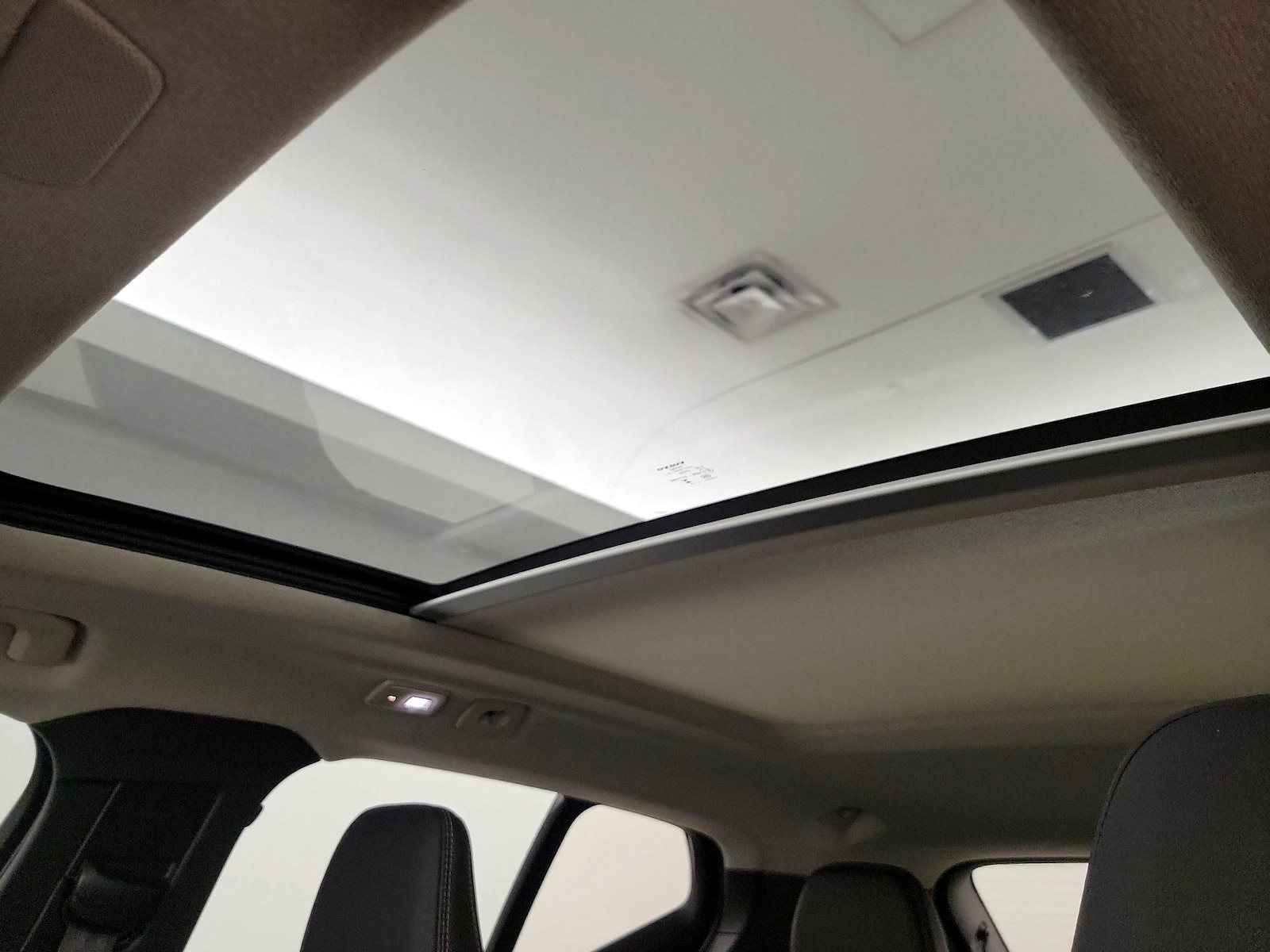2023 Volvo XC40 Ultimate - Photo 20