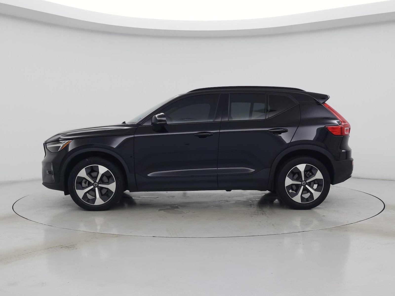 2023 Volvo XC40 Ultimate - Photo 4