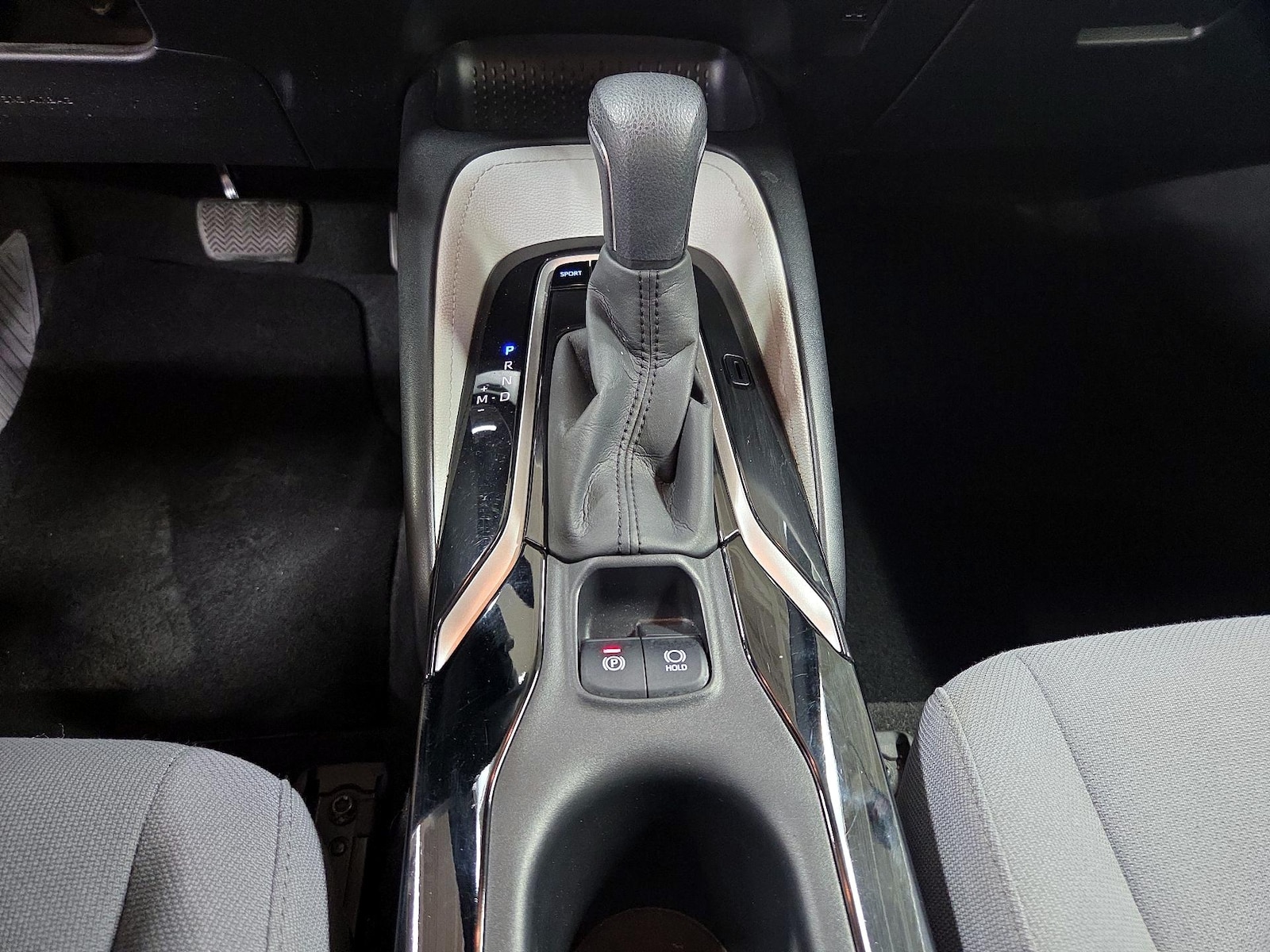 2020 Toyota Corolla SE - Photo 18