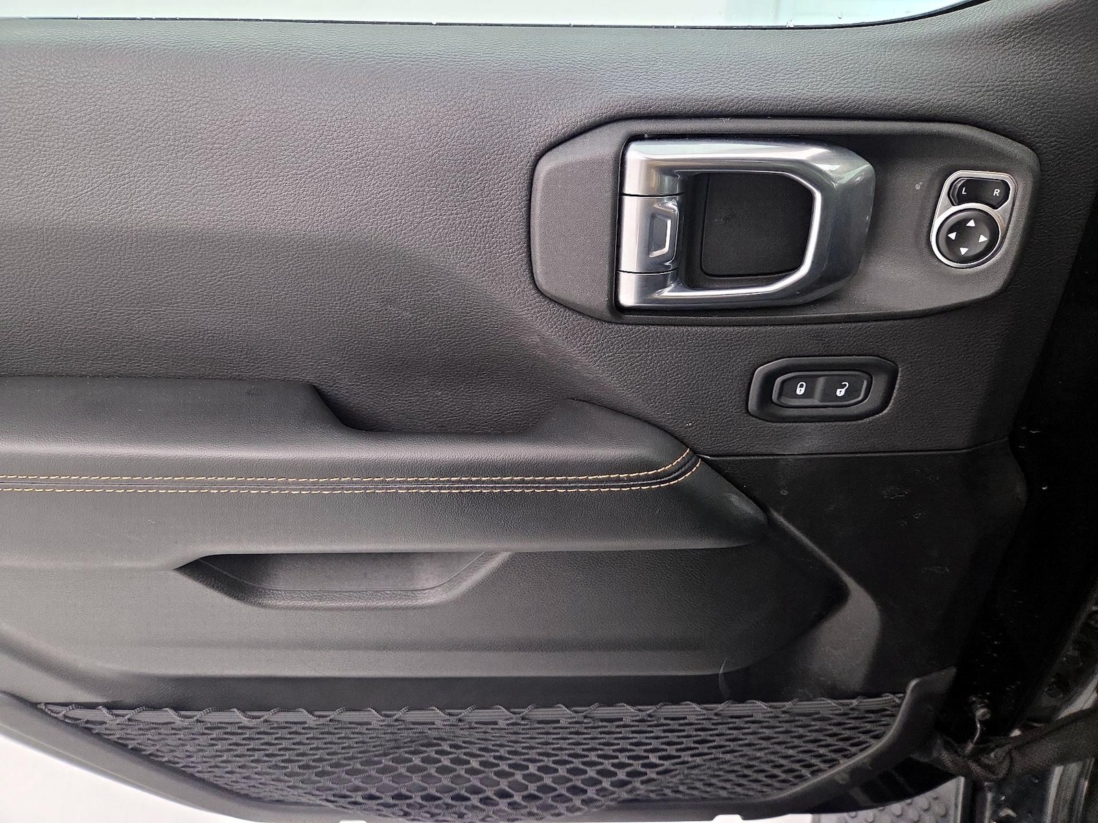 2024 Jeep Wrangler 4xe Sahara 4XE - Photo 13