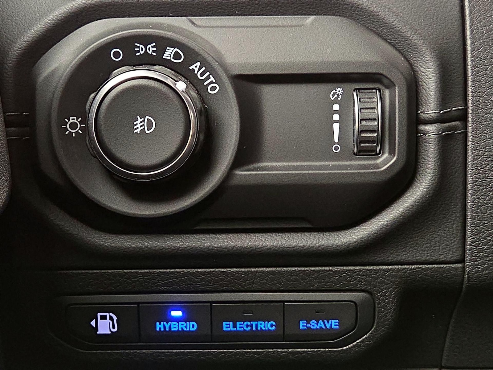 2024 Jeep Wrangler 4xe Sahara 4XE - Photo 14