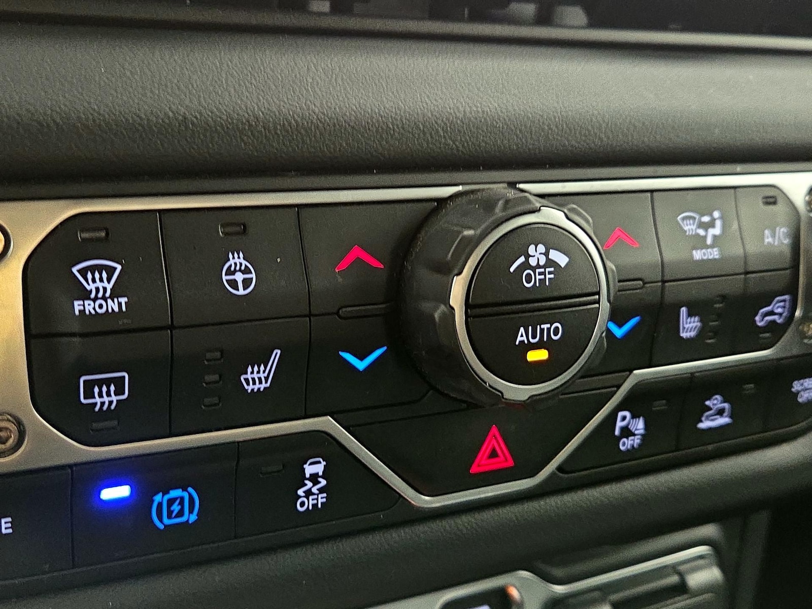 2024 Jeep Wrangler 4xe Sahara 4XE - Photo 18
