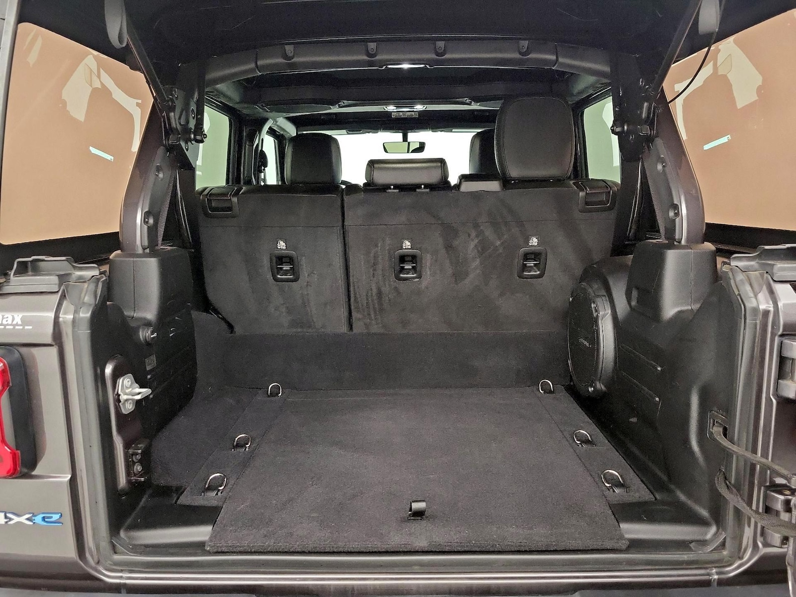 2021 Jeep Wrangler Unlimited Sahara 4XE - Photo 22