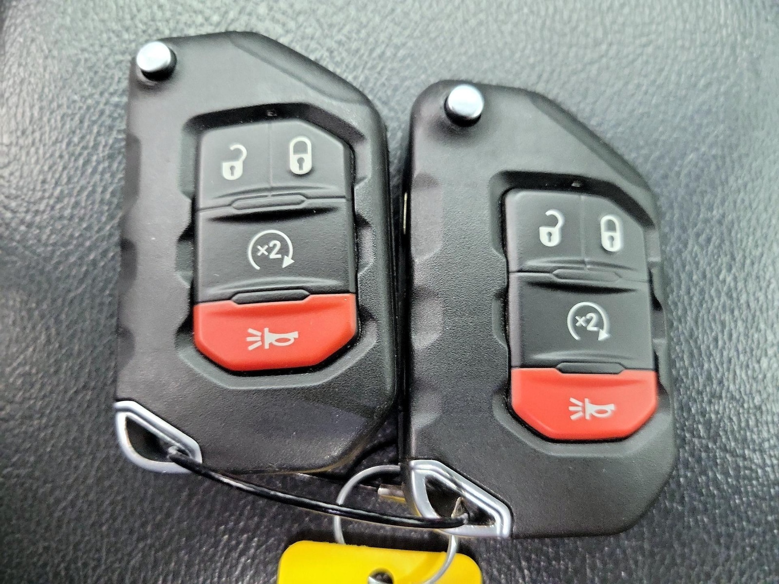 2021 Jeep Wrangler Unlimited Sahara 4XE - Photo 25