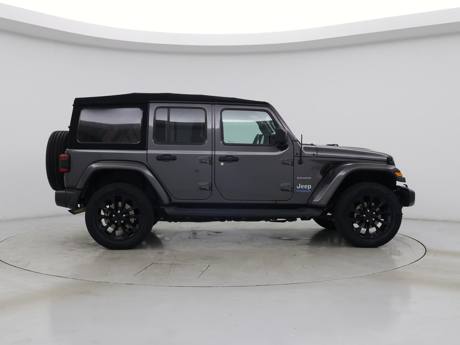 2021 Jeep Wrangler Unlimited Sahara 4XE - Photo 8