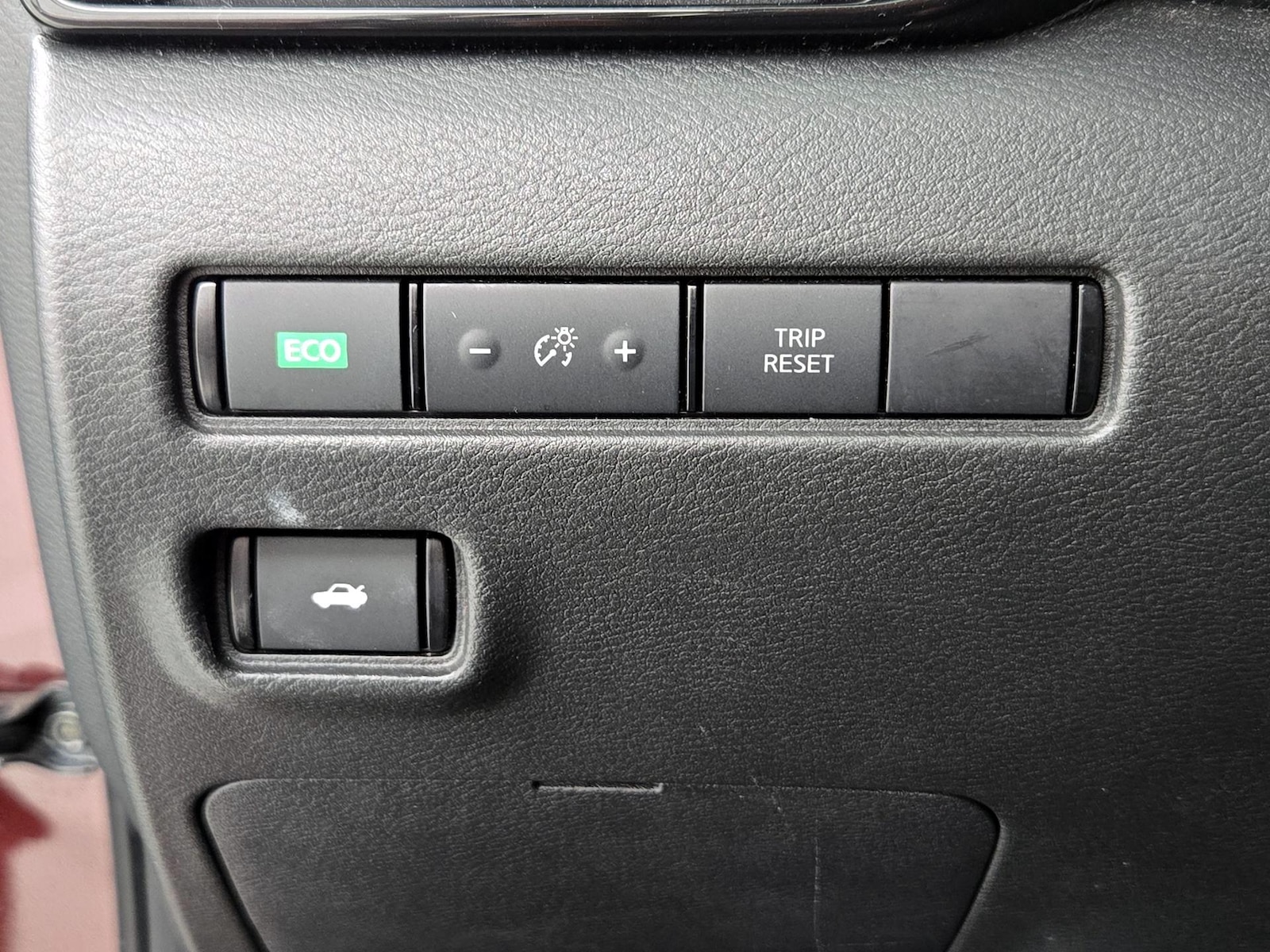 2020 Nissan Sentra SV - Photo 14