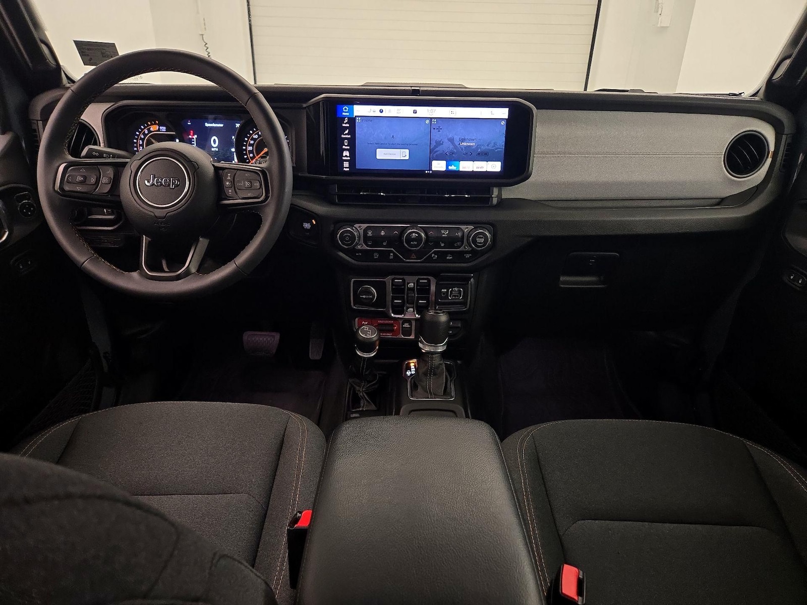 Apple CarPlay® & Android Auto™
