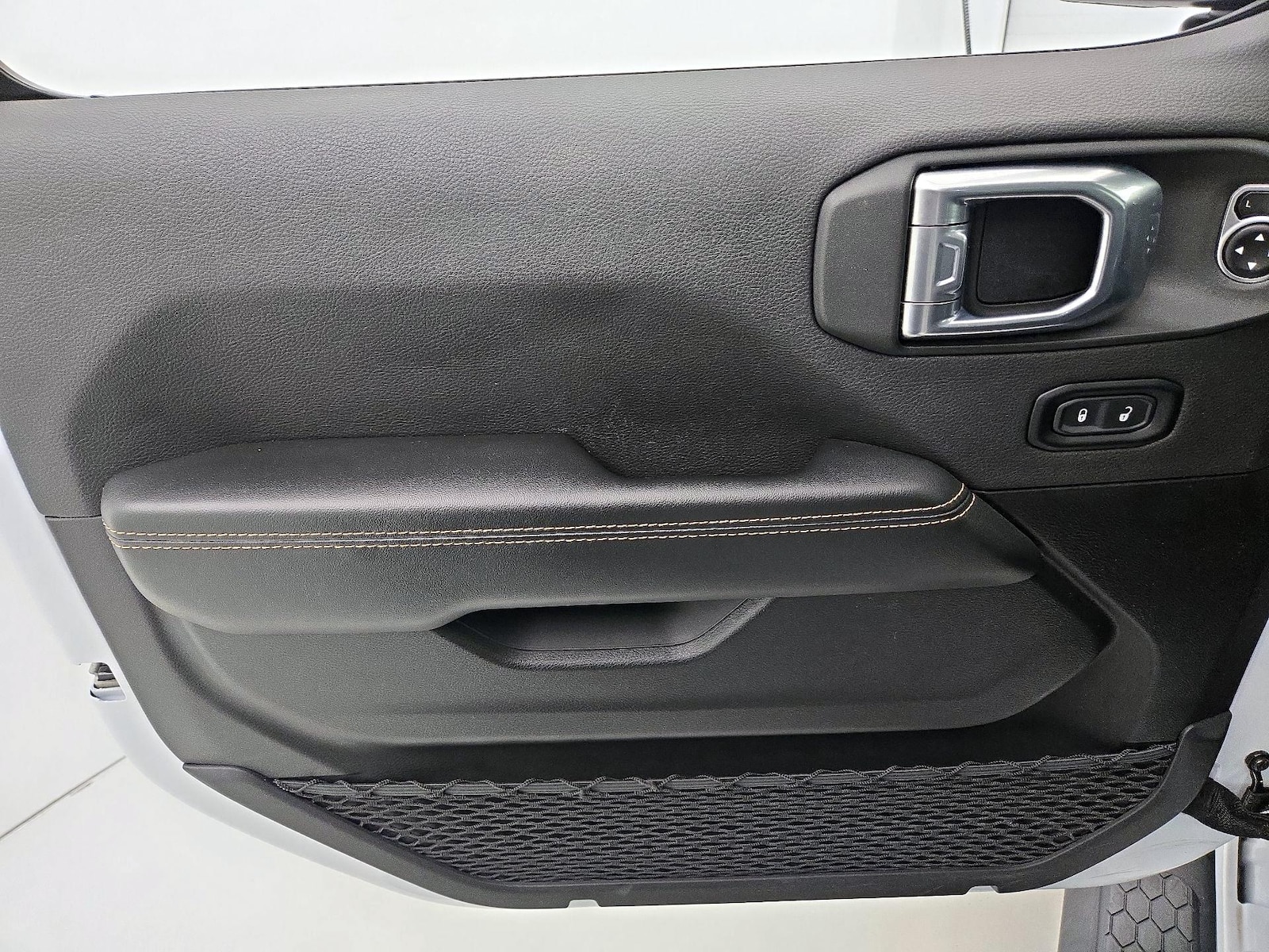 2024 Jeep Wrangler 4xe Sahara 4XE - Photo 13