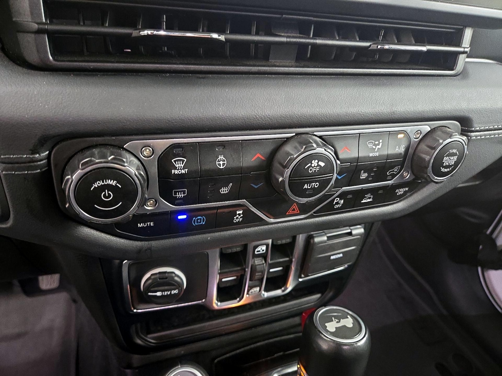 2024 Jeep Wrangler 4xe Sahara 4XE - Photo 18