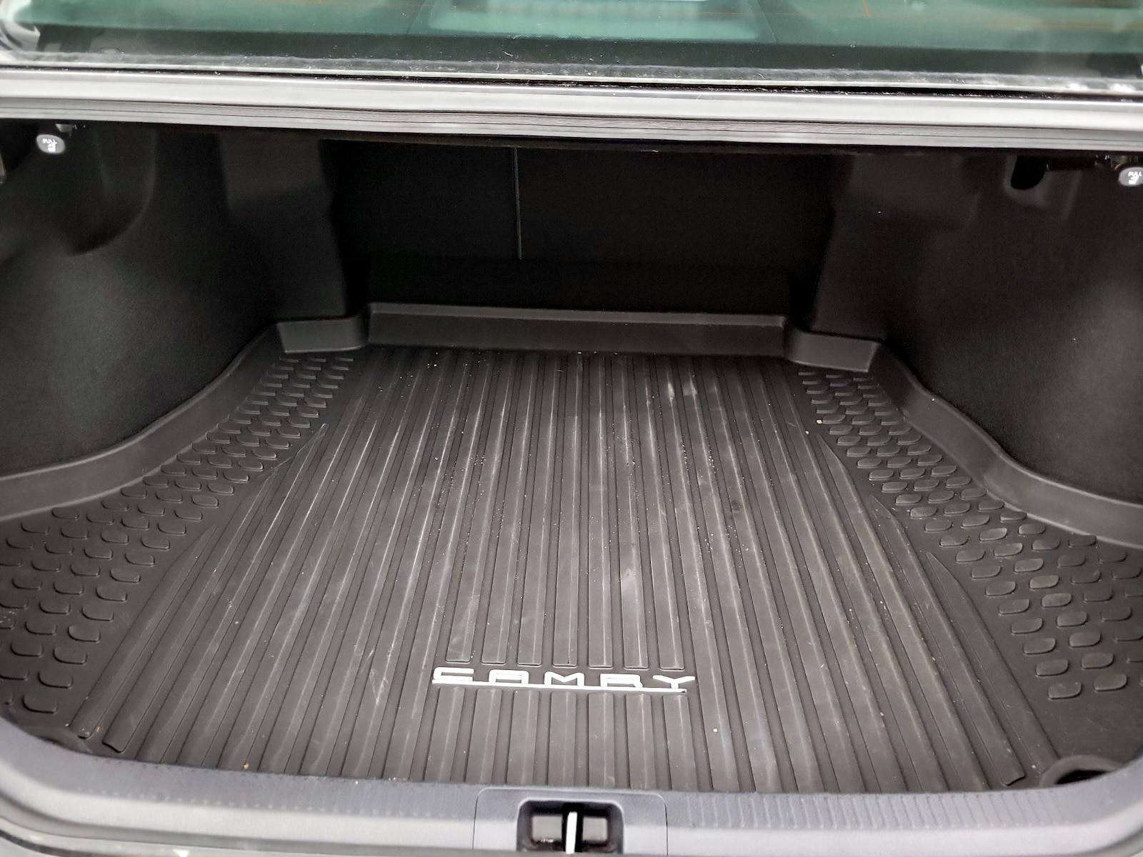 2021 Toyota Camry LE - Photo 21