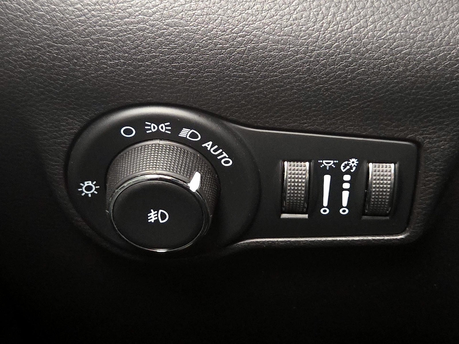 2023 Jeep Compass Limited - Photo 14