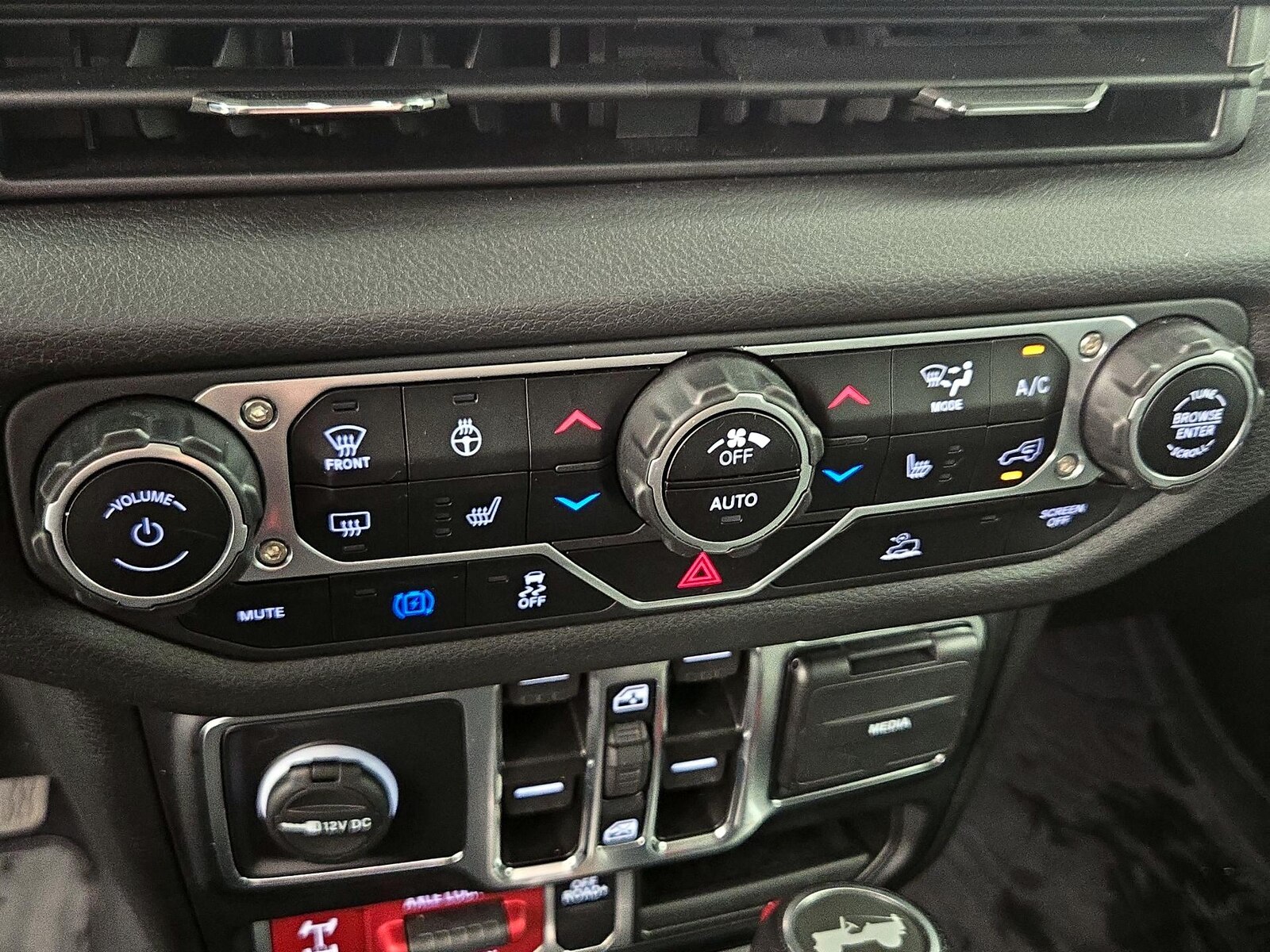 2024 Jeep Wrangler 4xe Willys 4XE - Photo 17