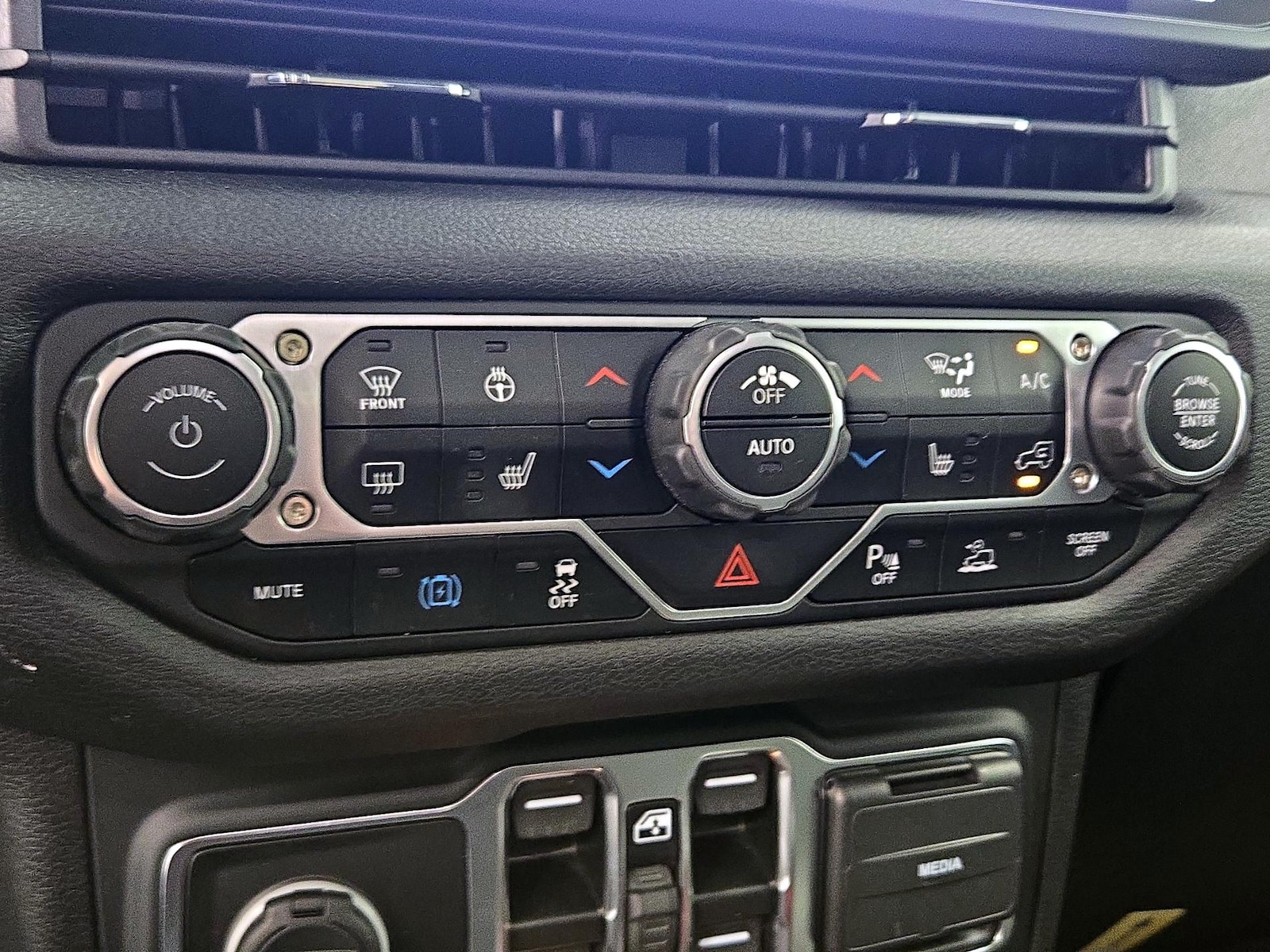 2024 Jeep Wrangler 4xe Sports S 4XE - Photo 17
