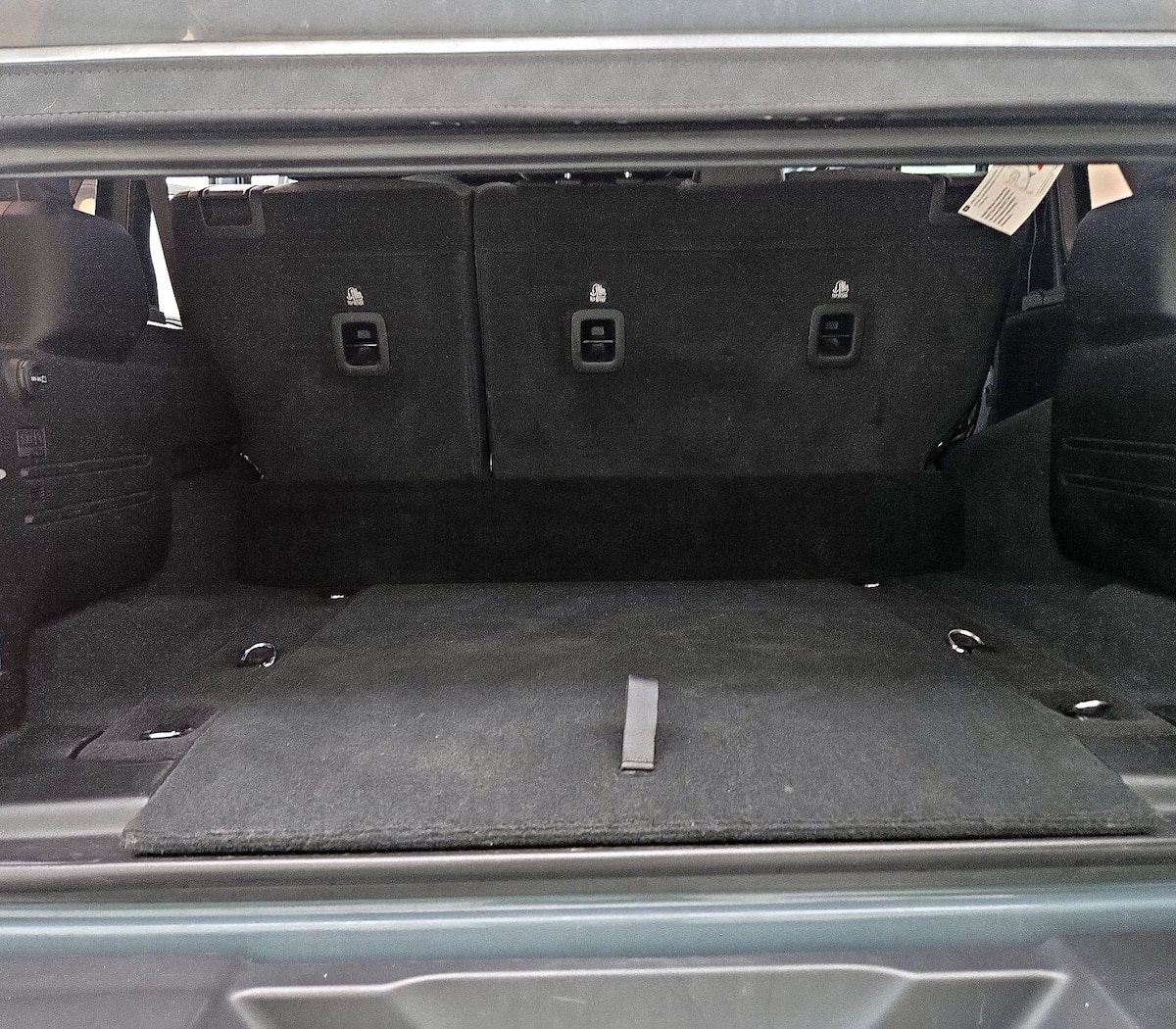 Trunk/Cargo (Seats Up)