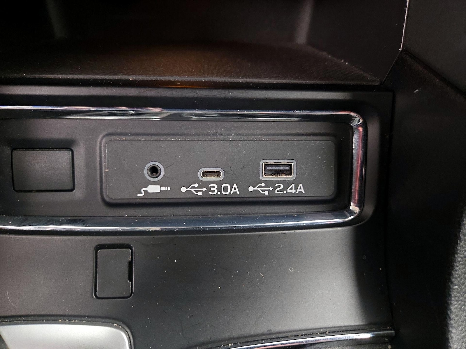 2023 Subaru Ascent Limited - Photo 19