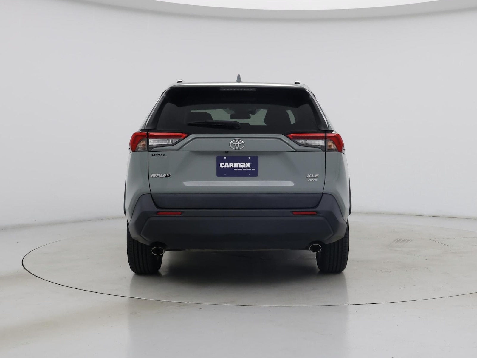 2021 Toyota RAV4 XLE - Photo 7