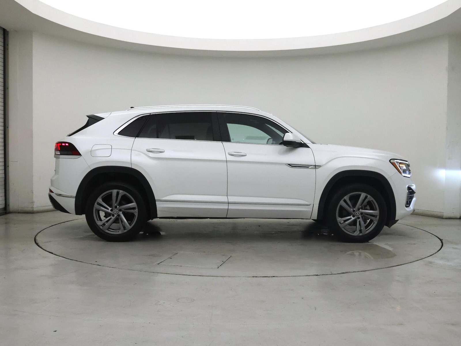 2024 Volkswagen Atlas Cross Sport SEL R-LINE - Photo 8