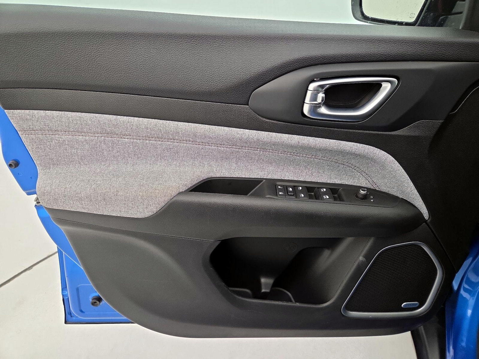 2022 Jeep Compass Latitude Lux - Photo 13