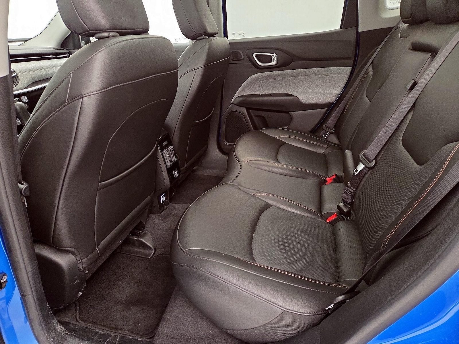 2022 Jeep Compass Latitude Lux - Photo 21