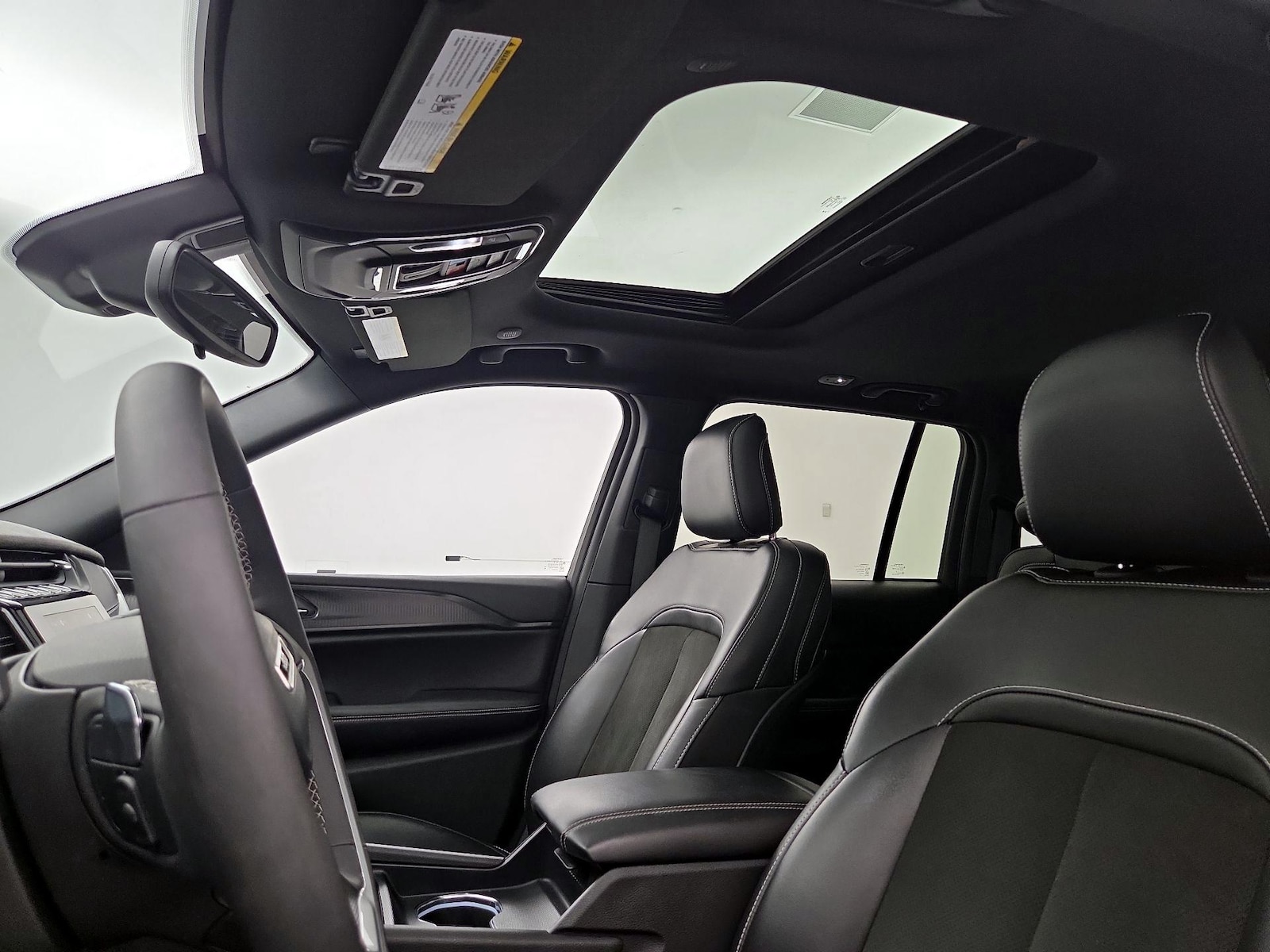 Sunroof(s) & Overhead Airbags