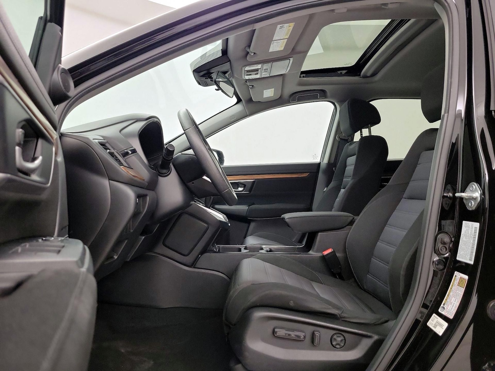 Sunroof(s) & Overhead Airbags