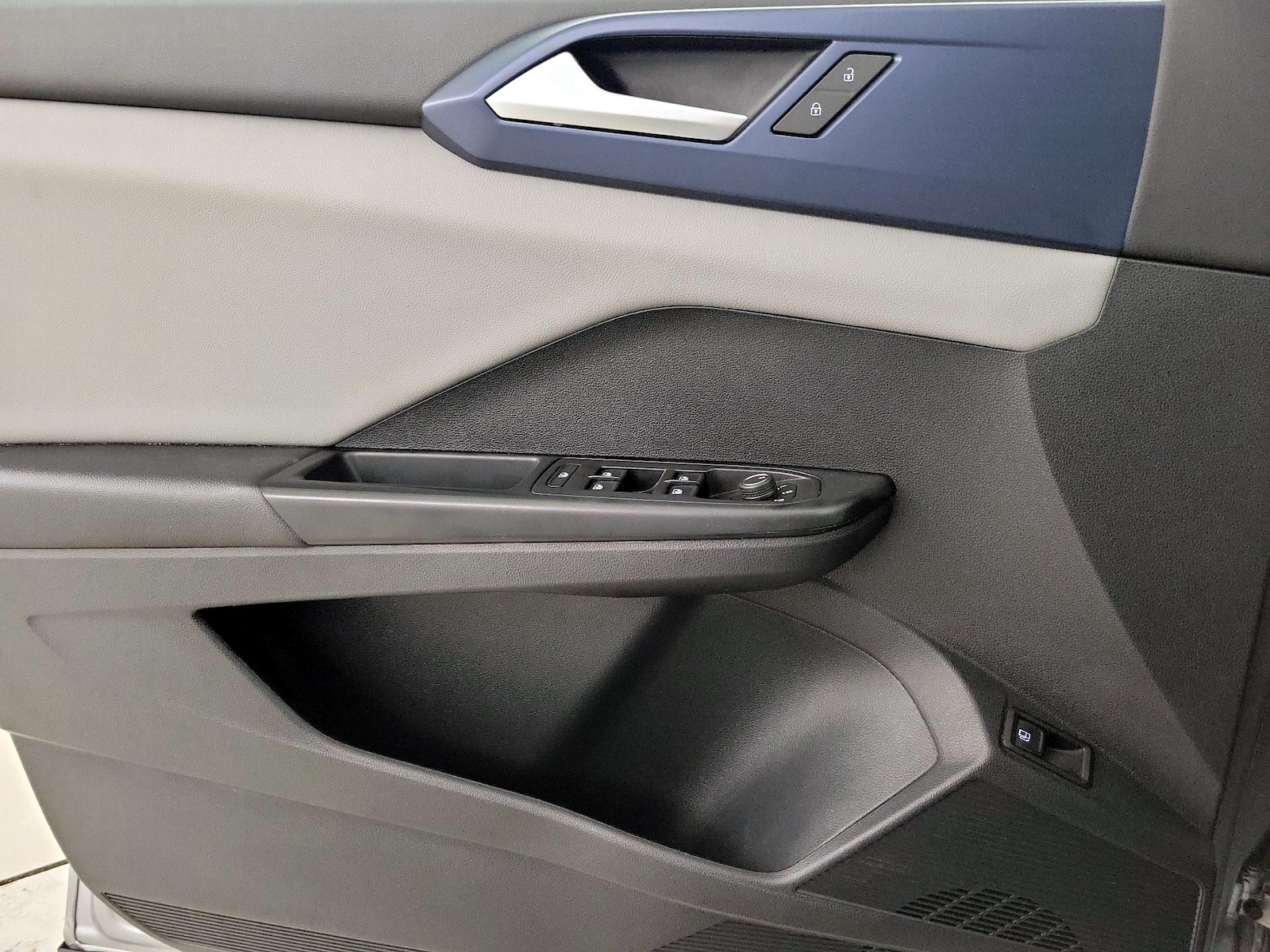 2022 Volkswagen Taos SE - Photo 13