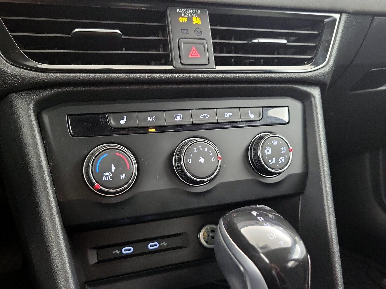 2022 Volkswagen Taos SE - Photo 17