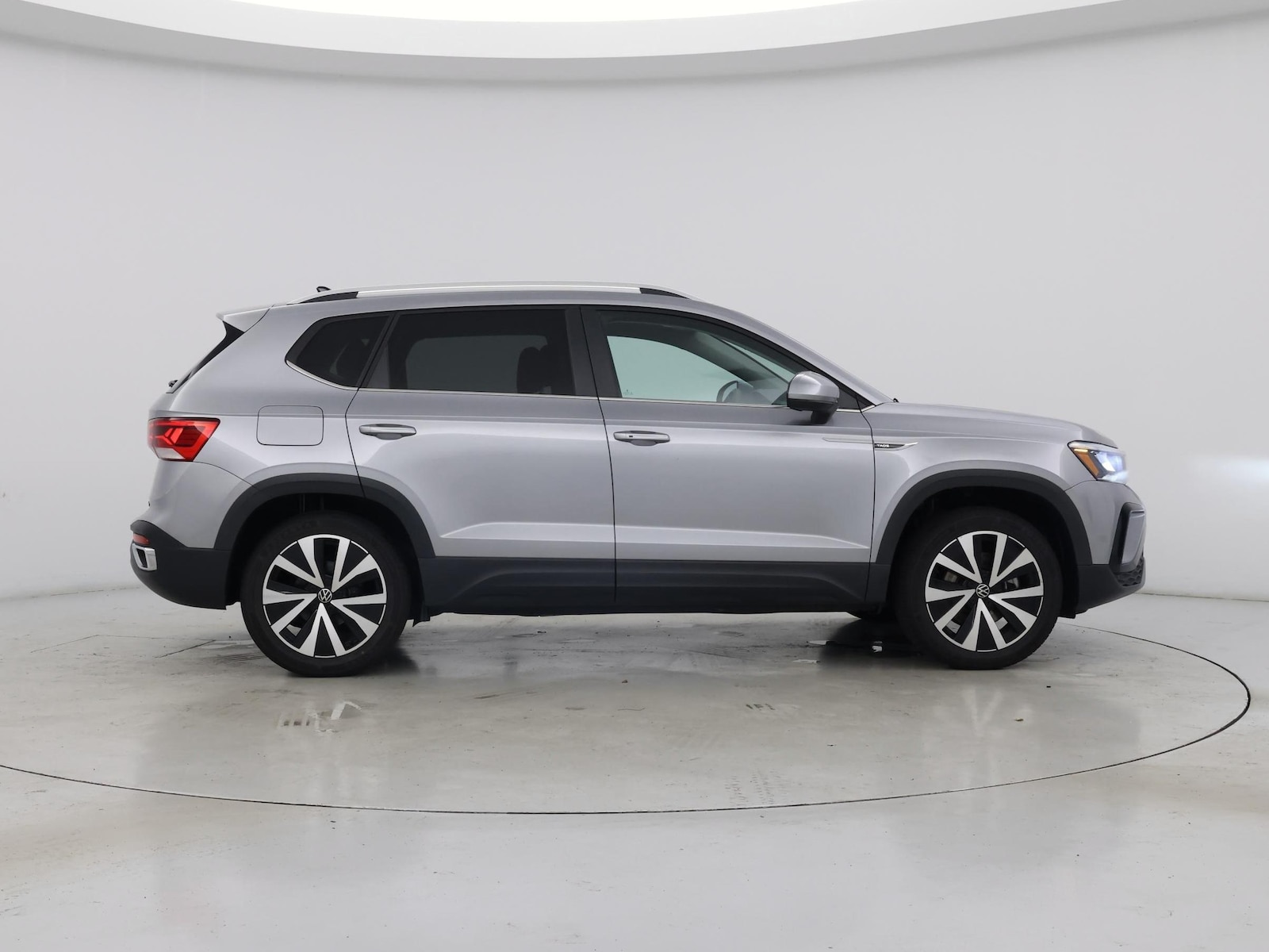 2022 Volkswagen Taos SE - Photo 8