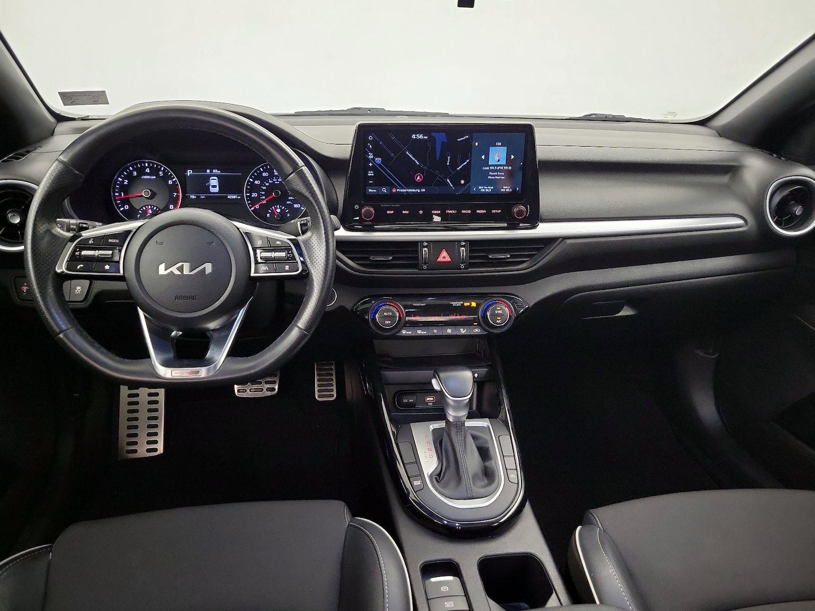 Apple CarPlay® & Android Auto™
