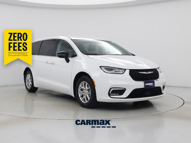 White 2024 Chrysler Pacifica Minivan Front-Wheel Drive Automatic