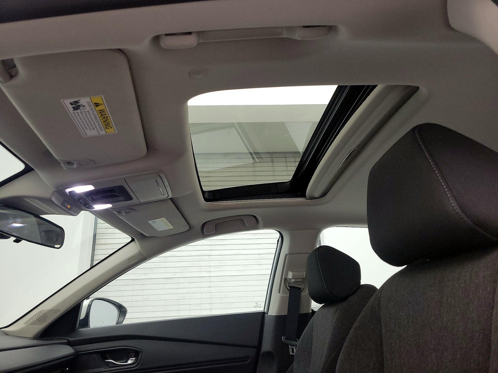 Sunroof(s) & Overhead Airbags
