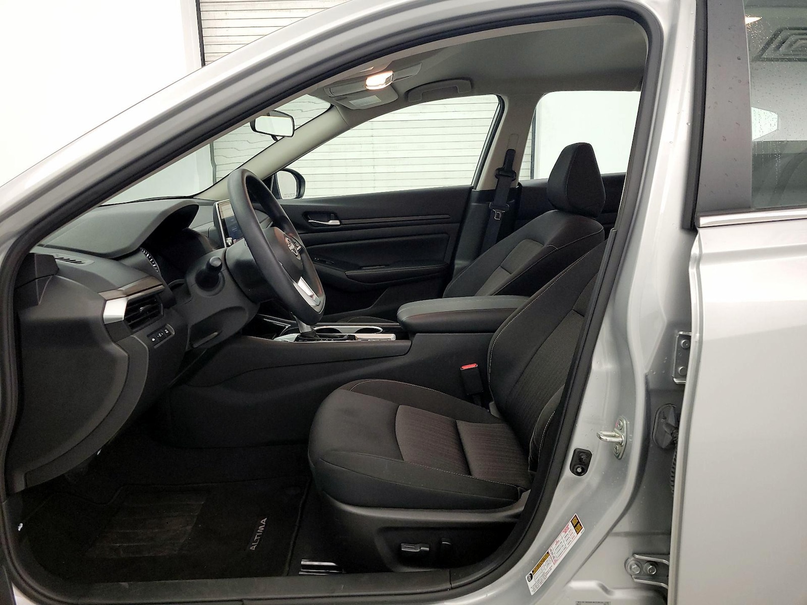 Power Seat(s) & Side Airbags