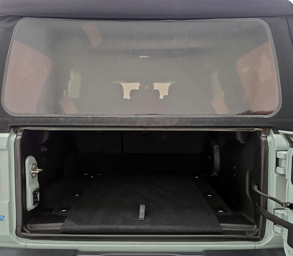 Trunk/Cargo (Seats Up)