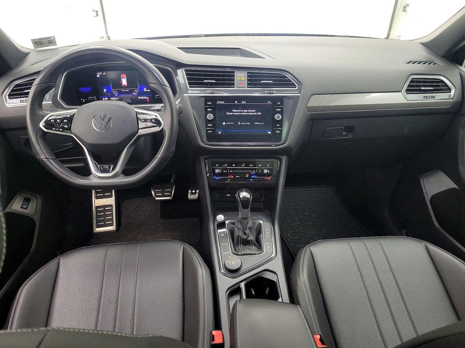 Apple CarPlay® & Android Auto™