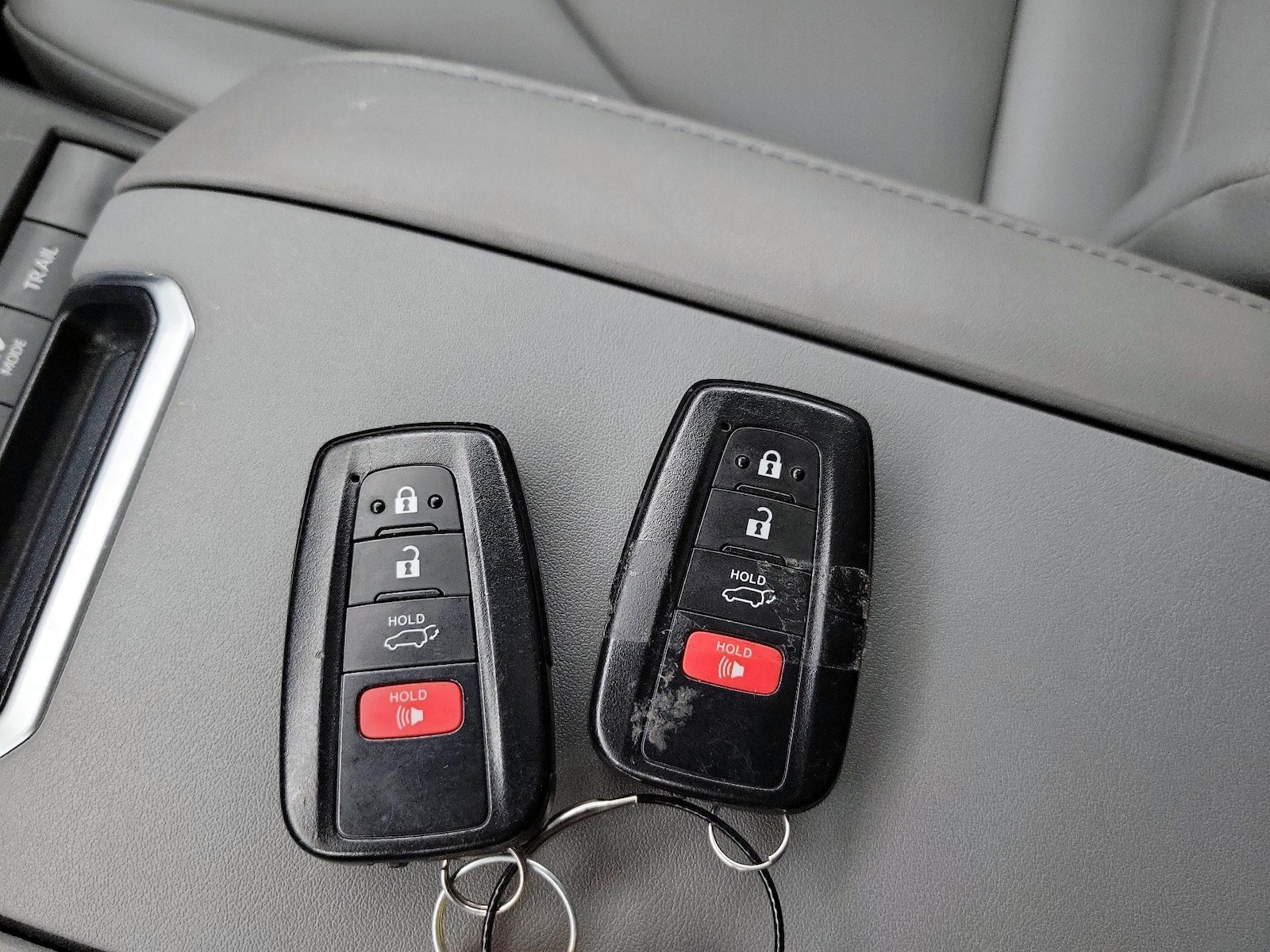 2022 Toyota Highlander XLE - Photo 26