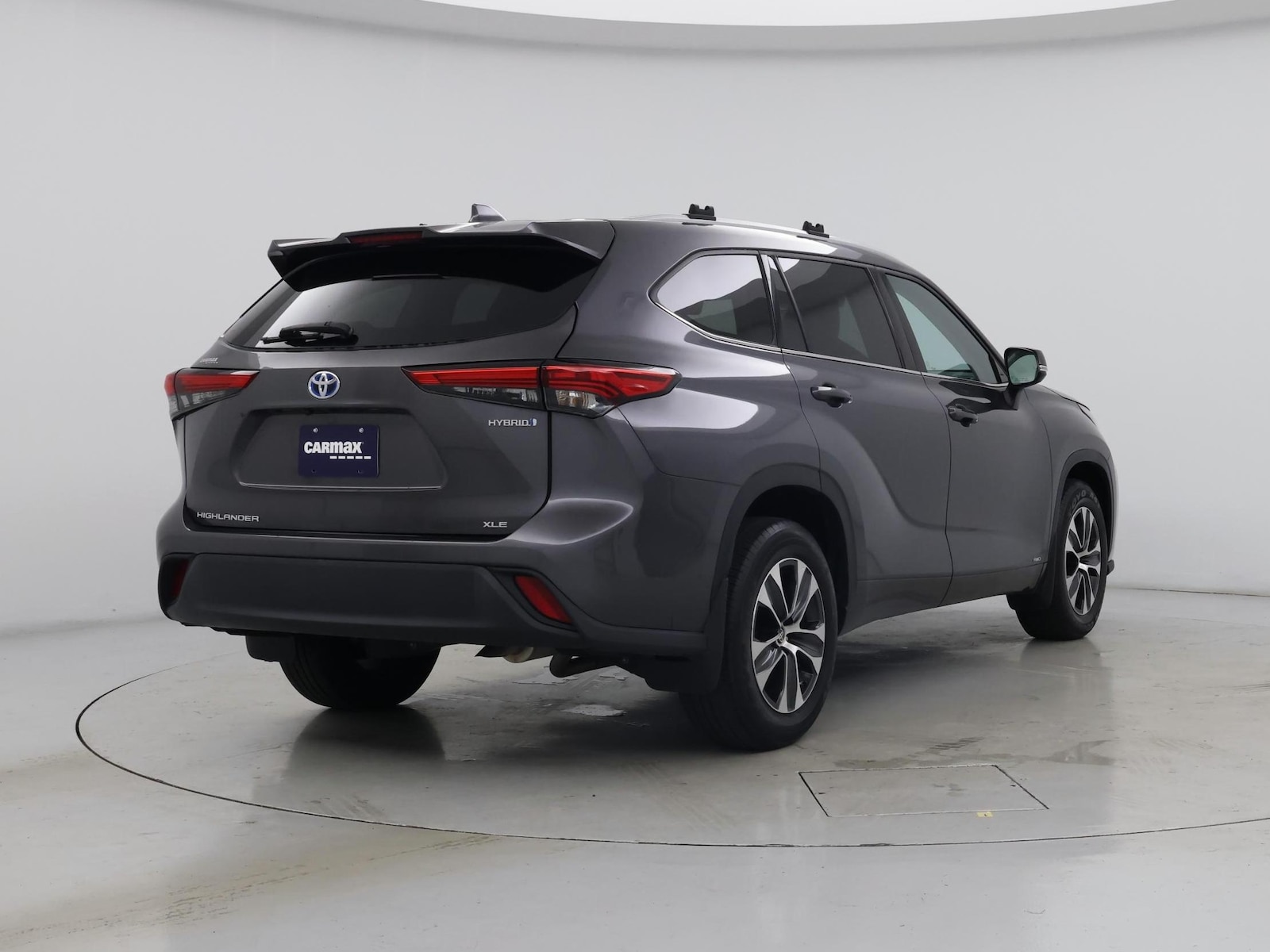 2022 Toyota Highlander XLE - Photo 9