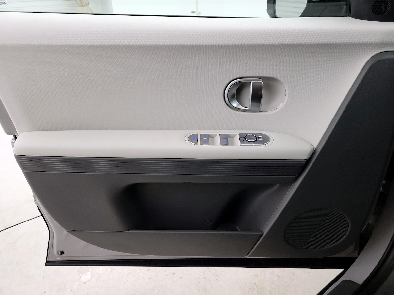 2024 Hyundai IONIQ 5 SEL - Photo 13
