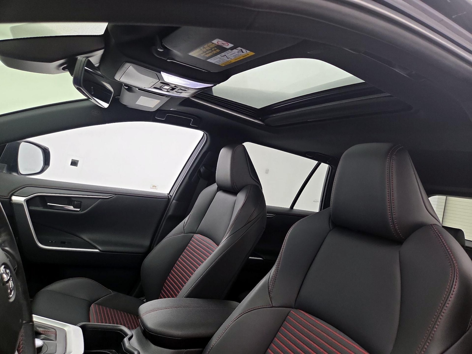 Sunroof(s) & Overhead Airbags